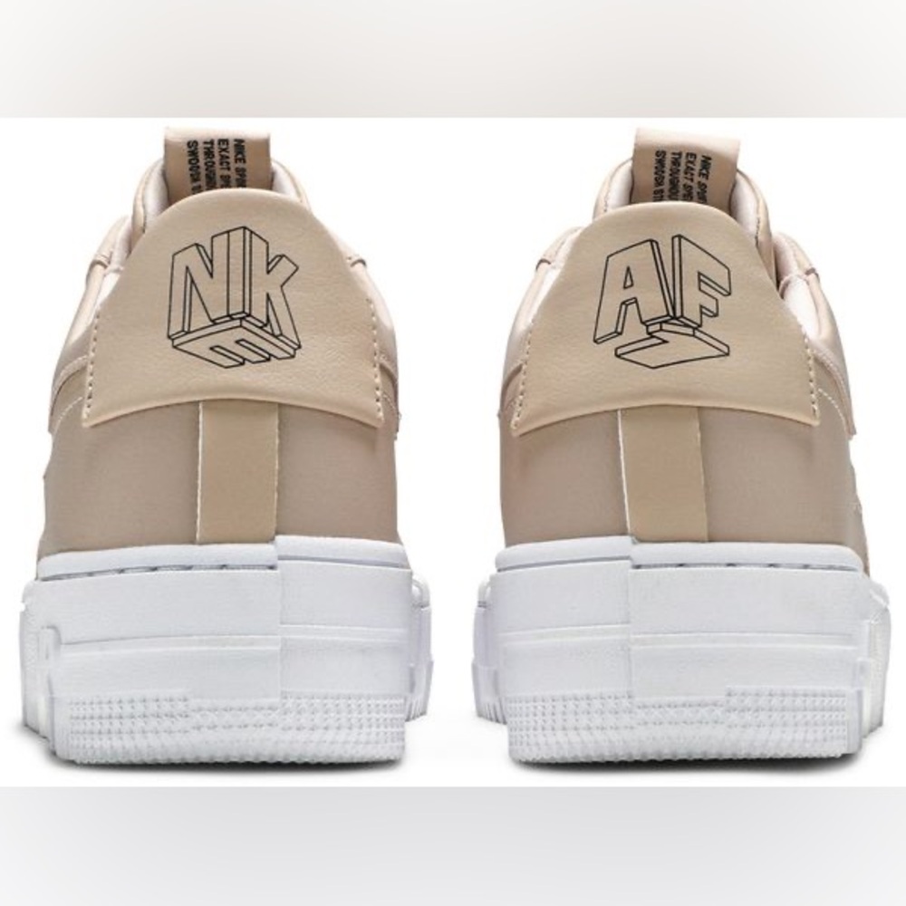 Wmns Air Force 1 'Pixel Particle - Picture 3 of 11